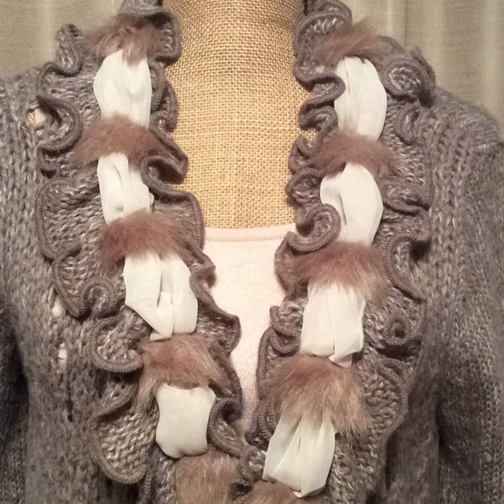 roz & ALI sweater with chiffon trim.